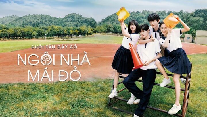 Dưới Tán Cây Có Ngôi Nhà Mái Đỏ 